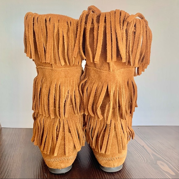 Minnetonka | 3 Layer Leather Fringe Boots - Picture 2 of 3
